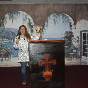 Meet your Posher, Deborah